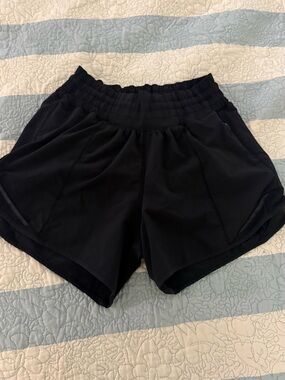 lululemon athletica Black Womens Running Shorts high rise 4 inch